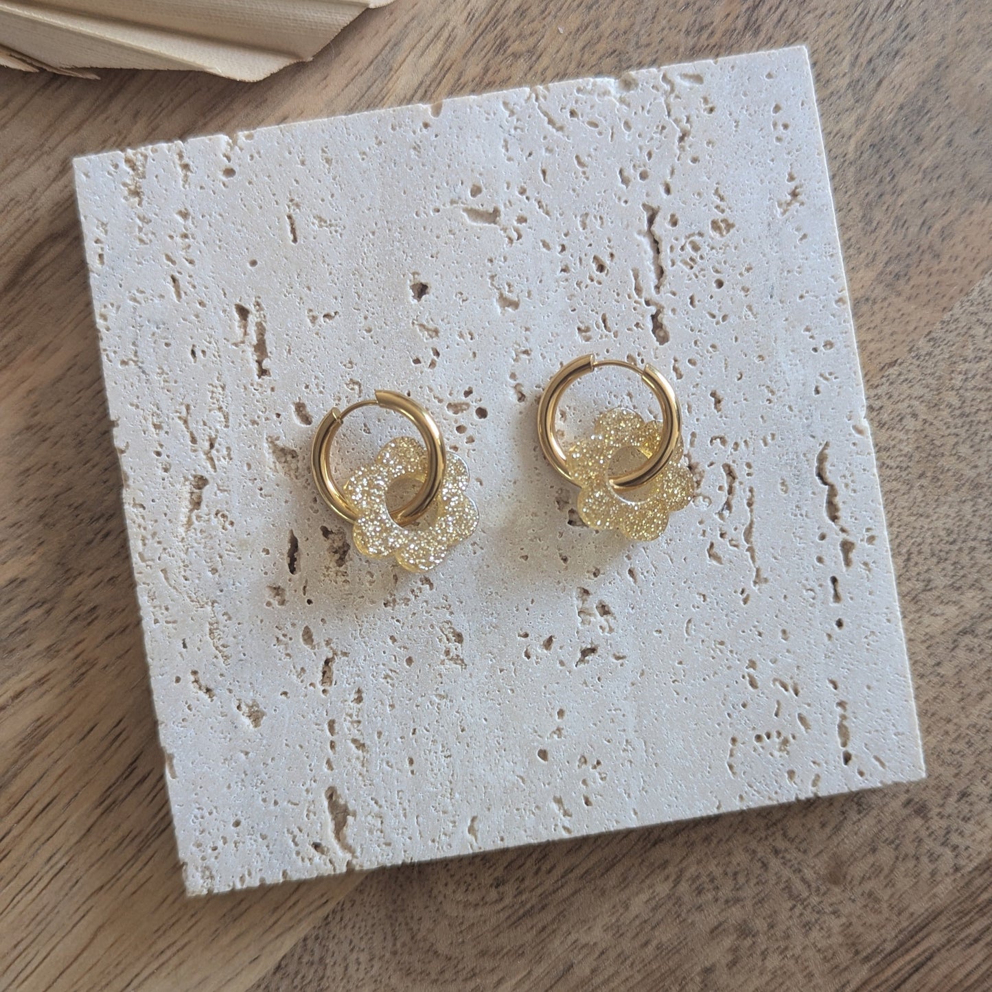 Boucles d'oreilles Blossom pailleté doré